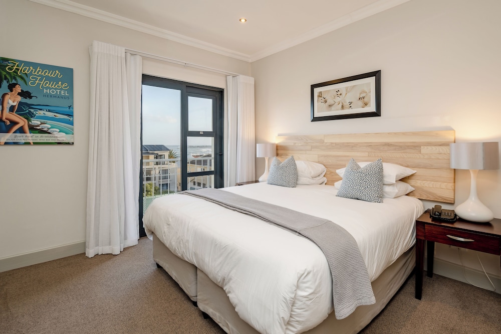 Harbour Square Hermanus Apartments 5/50
