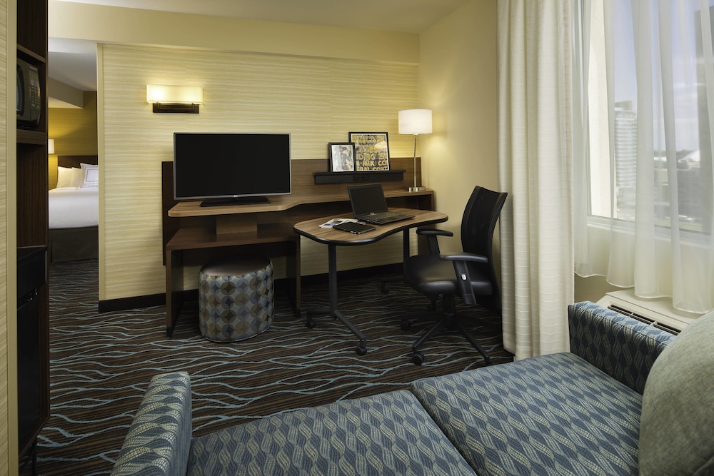 Fairfield Inn Suites Calgary Downtown 14/28