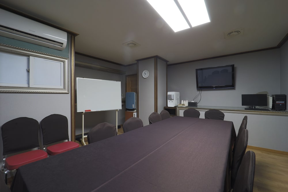 Suwon Symphony Tourist Hotel 29/52