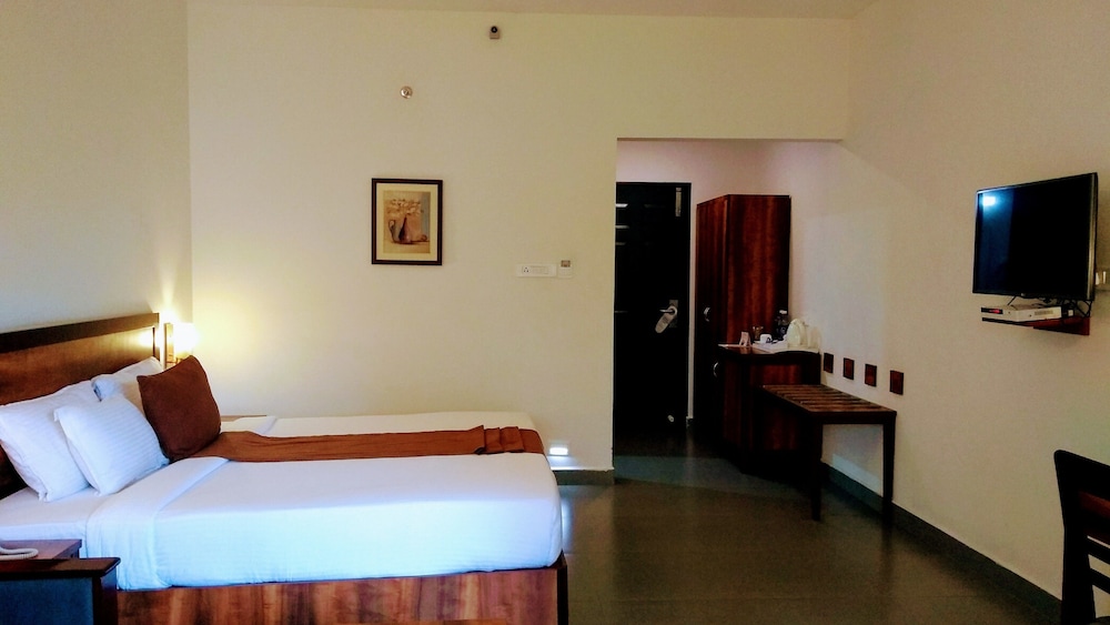 Jungle, Double Bed