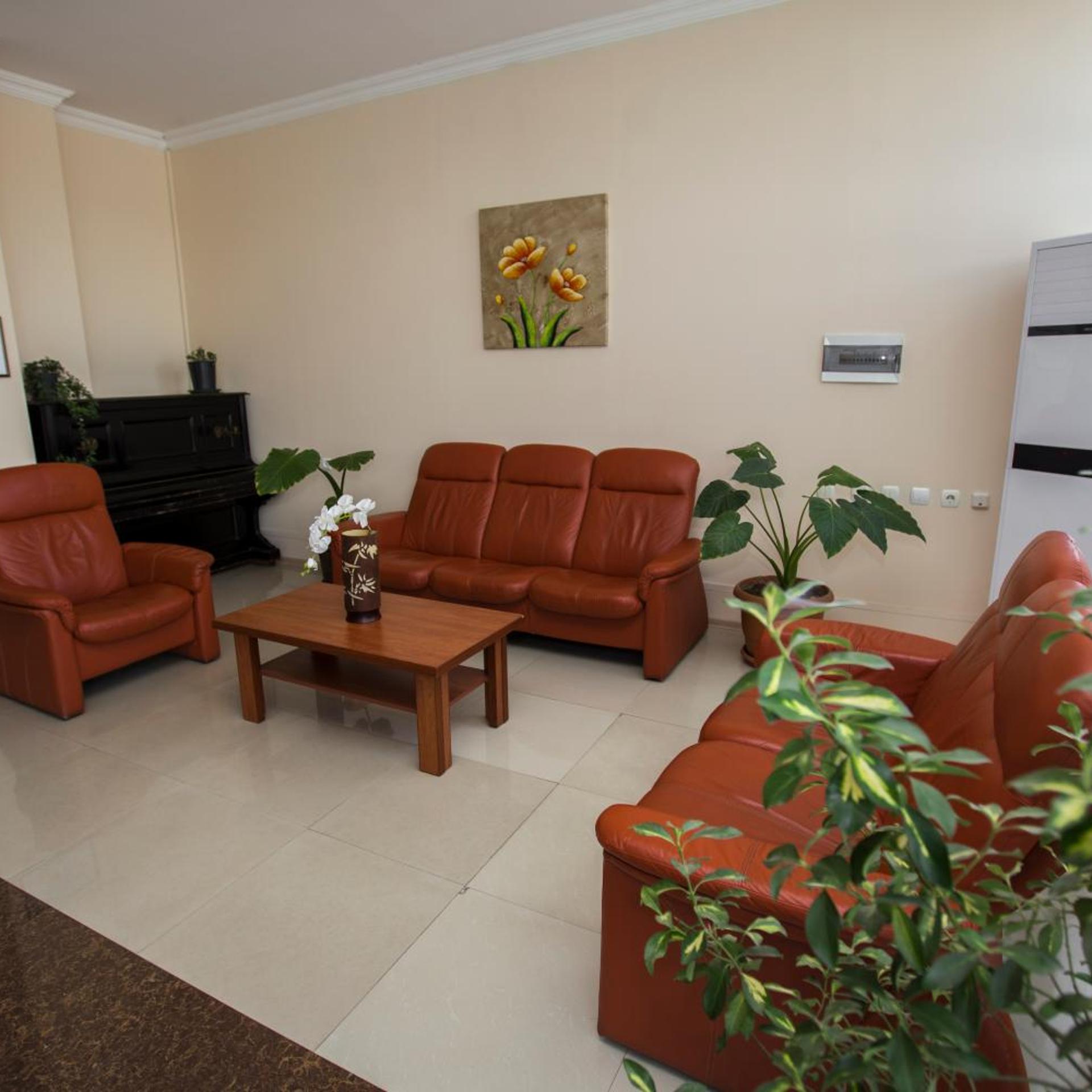 Ortachala Palace 40/60