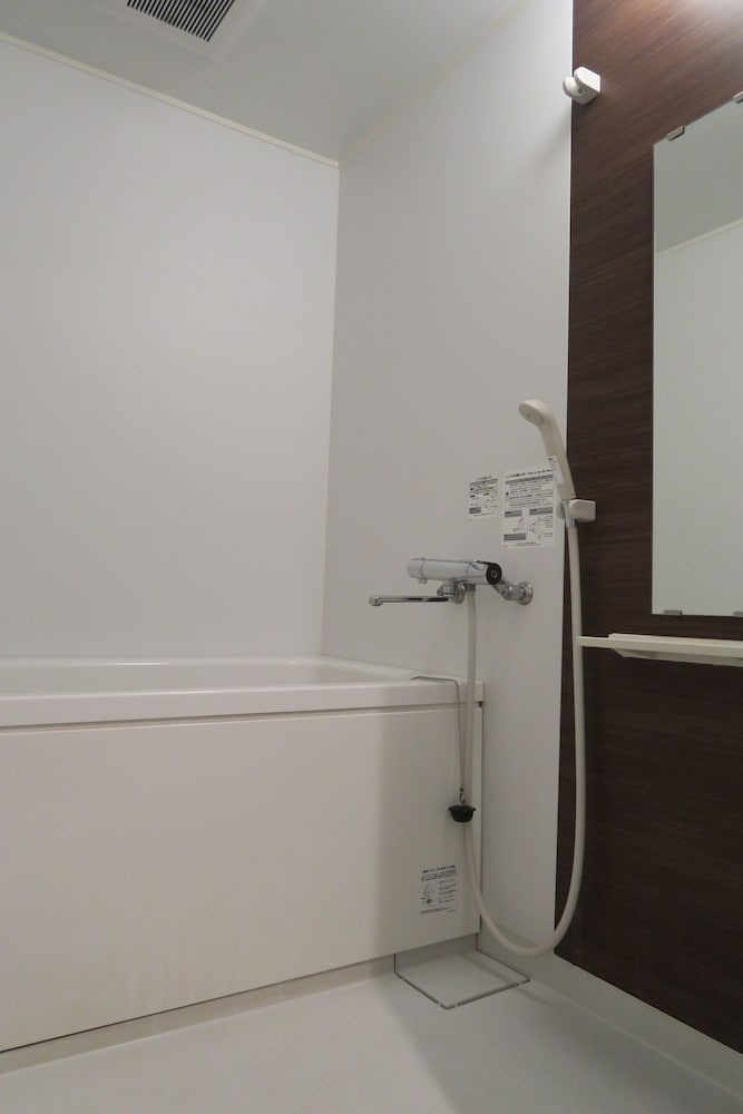Rozy Hotel Namba 63/63