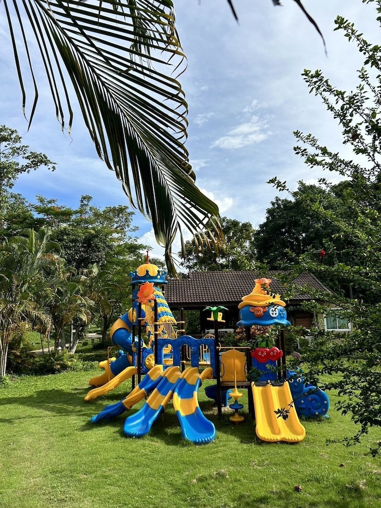 Aurora Resort 39/50