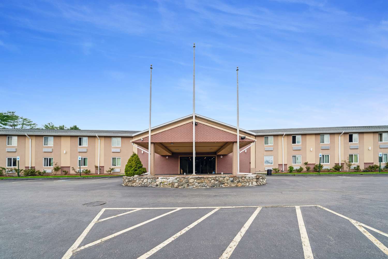 Americas Best Value Inn Foxboro 28/35