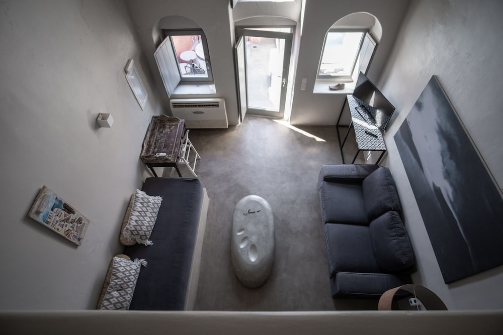 Alafouzou Cave Loft 14/38