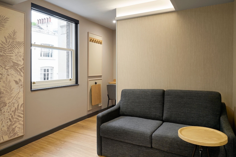 Four Points Flex by Sheraton London Euston 24/40