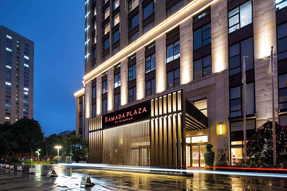 Ramada Plaza by Wyndham Wenzhou Cangnan 3/65