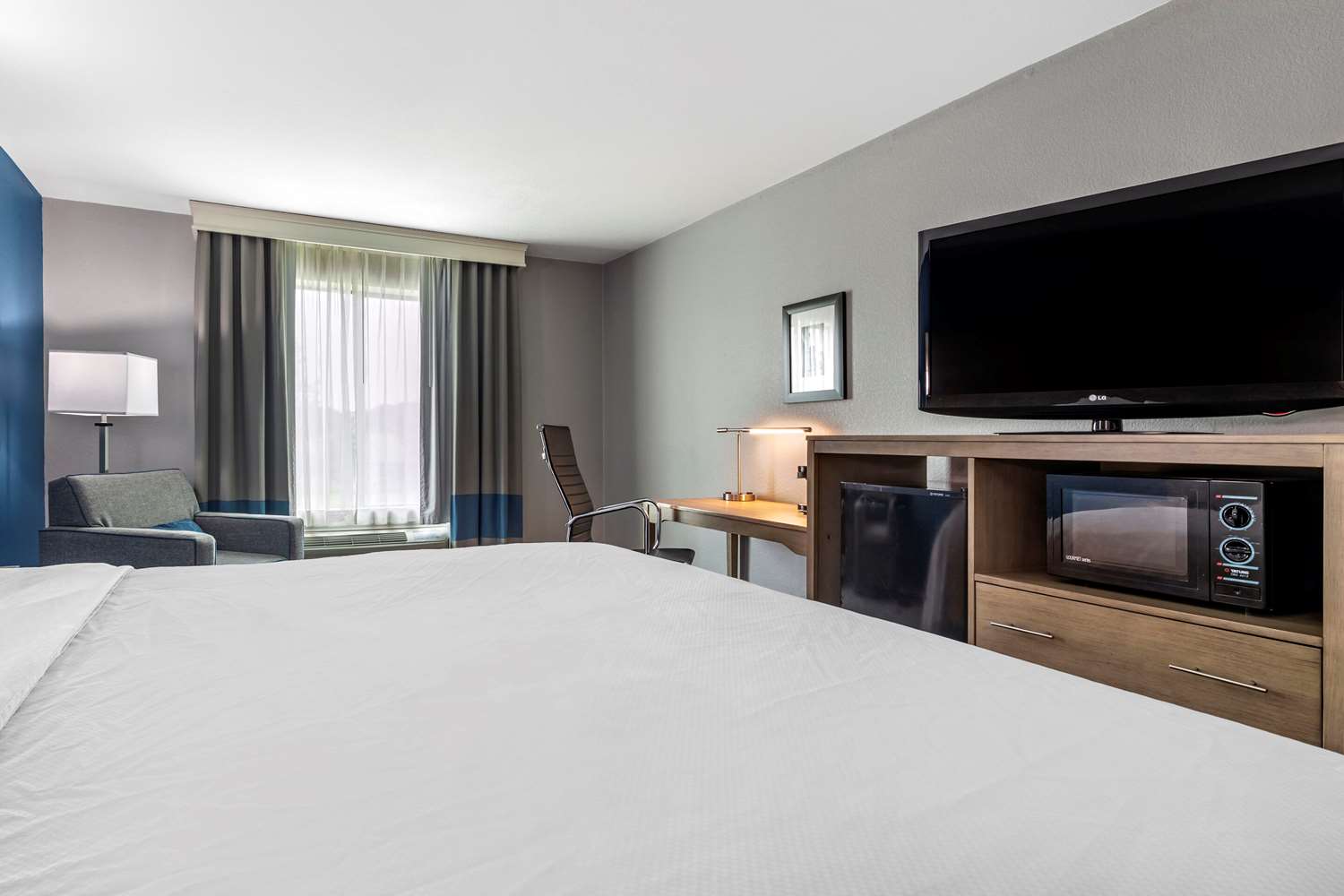 Room, King Bed