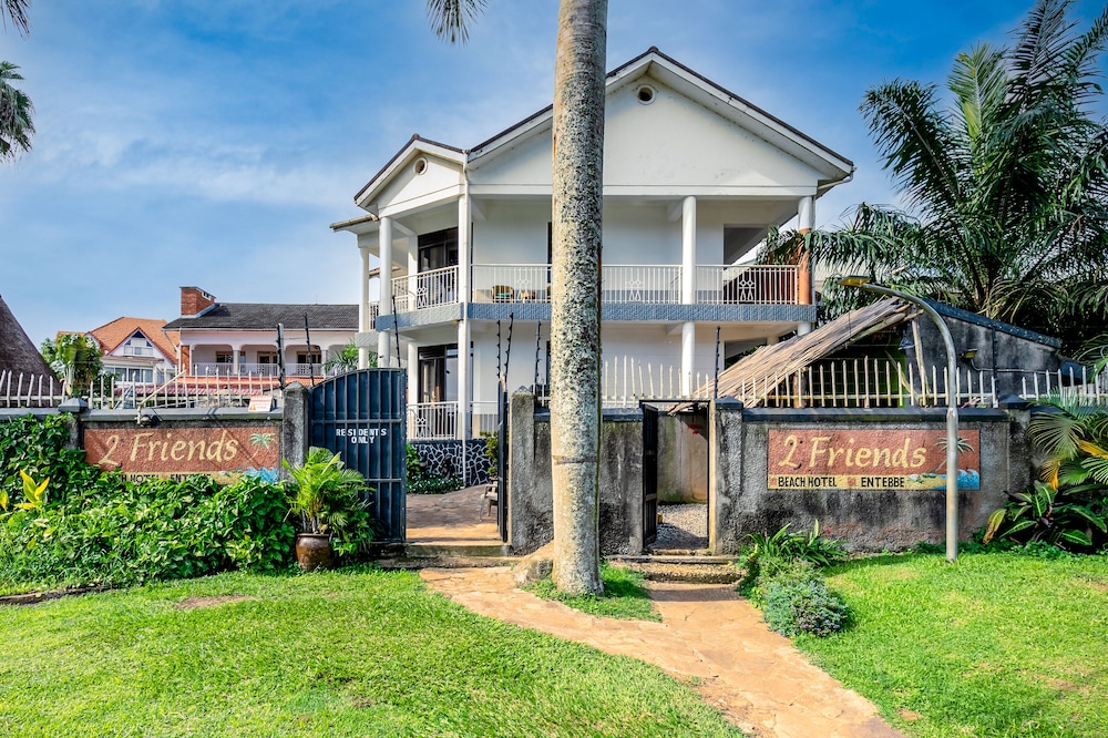 2 Friends Entebbe Beach Hotel 2/62