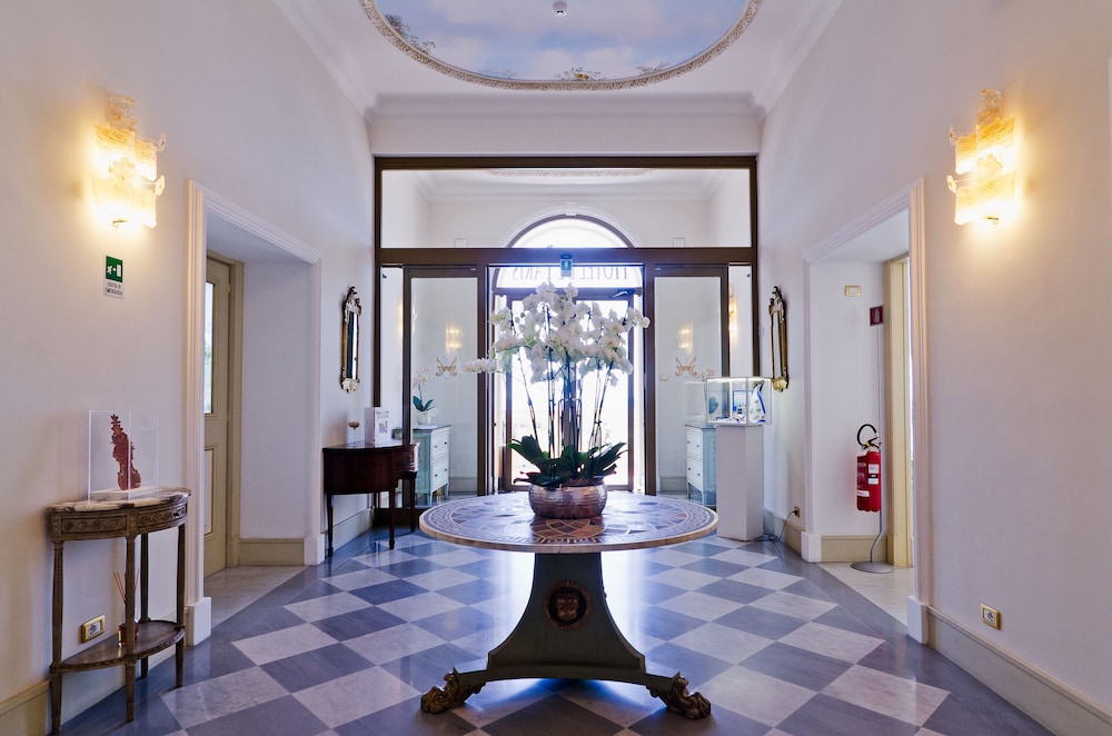 Hotel de Paris Sanremo 48/67