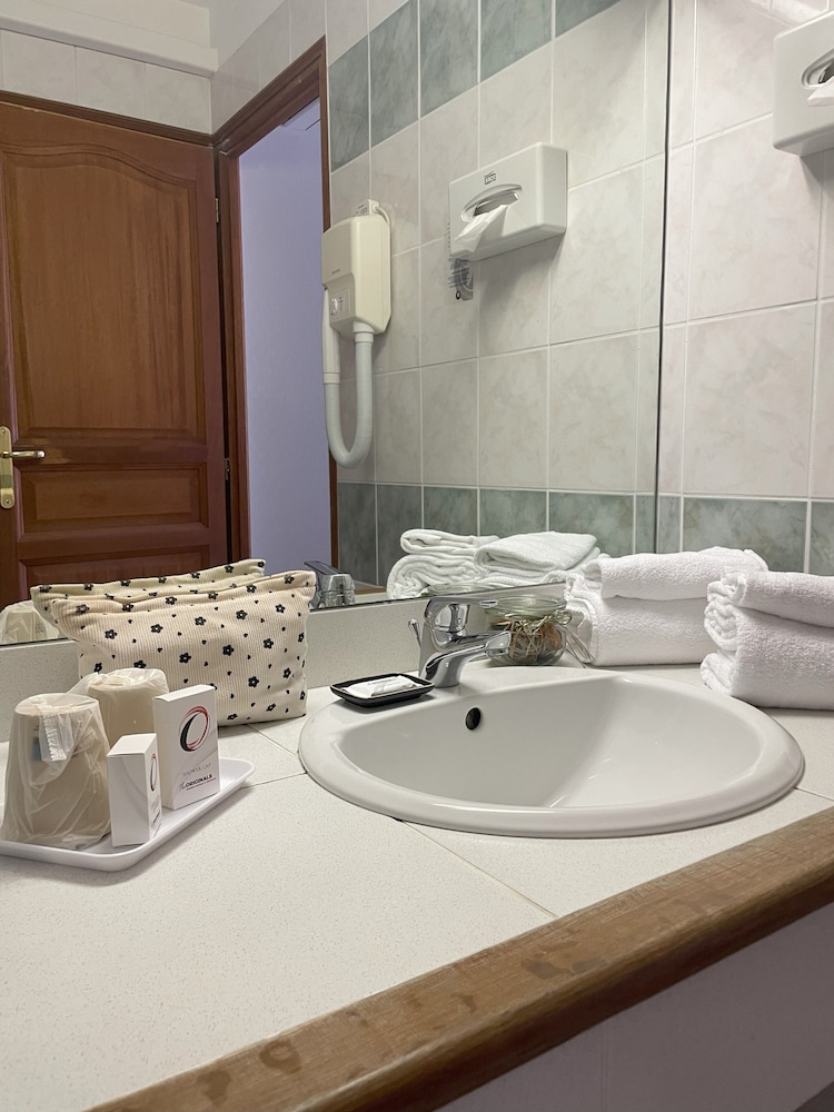 Hotel The Originals Nevers Clos Sainte Marie 47/48