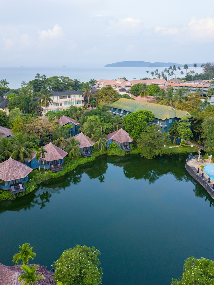 Peace Laguna Resort and Spa 46/50