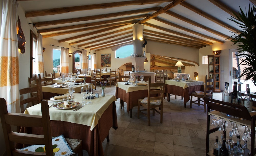 Hotel Arathena 21/34