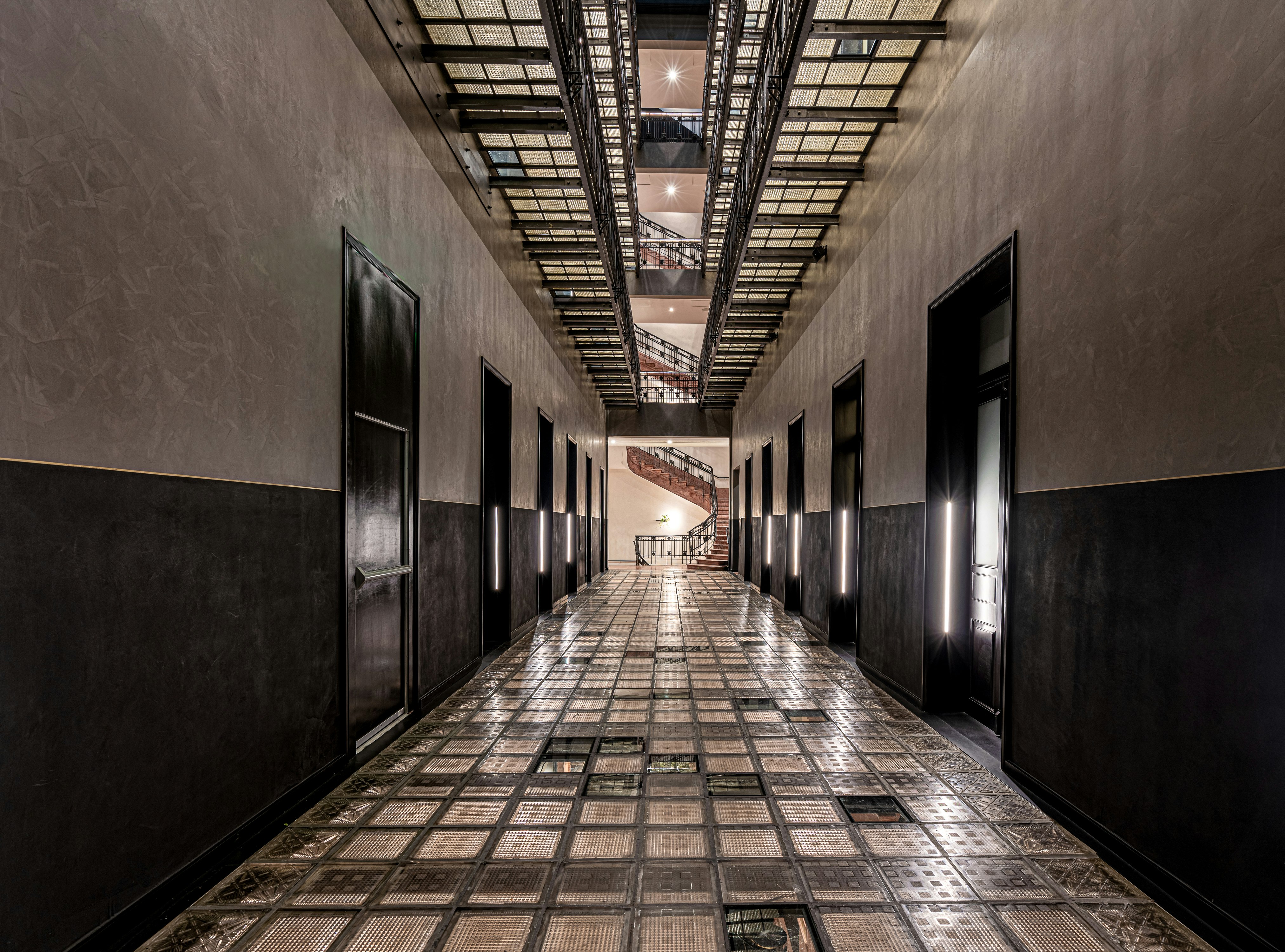 Umbral, Curio Collection by Hilton 44/48