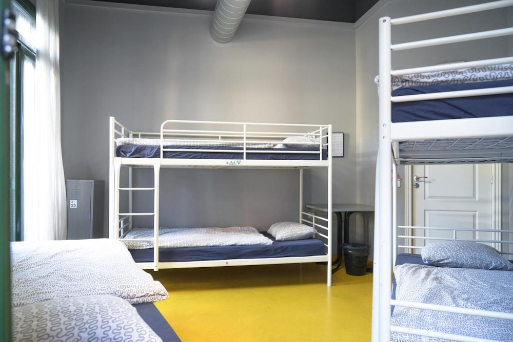 Sleep Green Certified Eco Youth Hostel 17/50