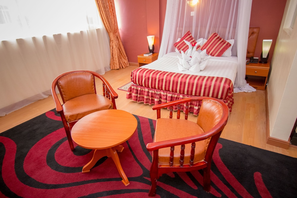 Hillcourt Resort Spa 28/76