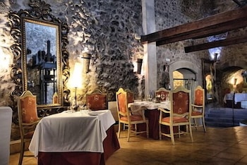 LA POSADA DEL MARQUES 37/50