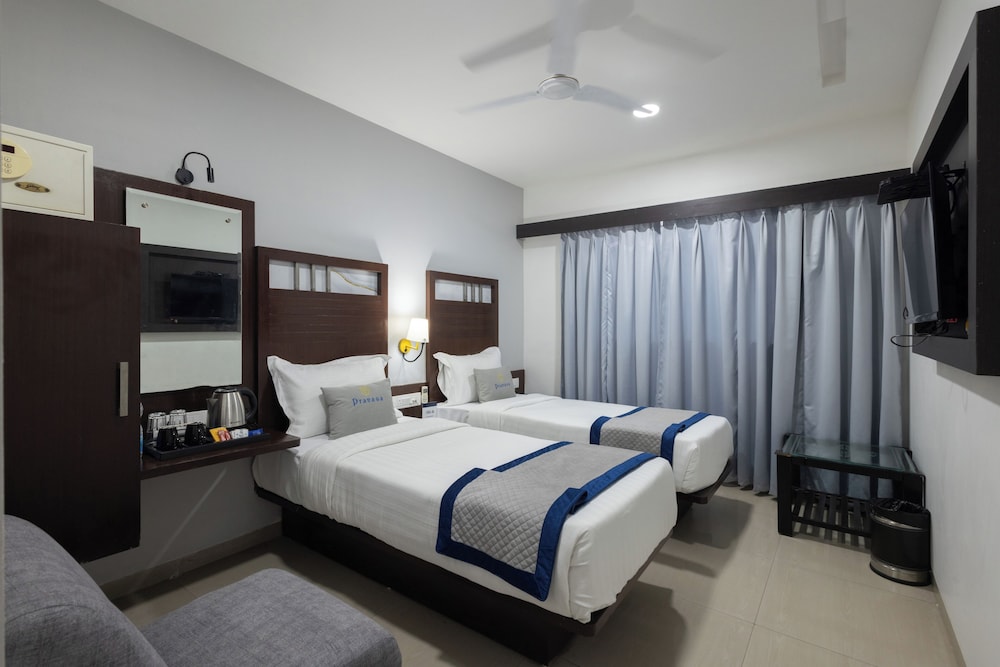 Capital O 33294 Hotel Sapphire Regency (Ex. Sapphire Regency) 15/50