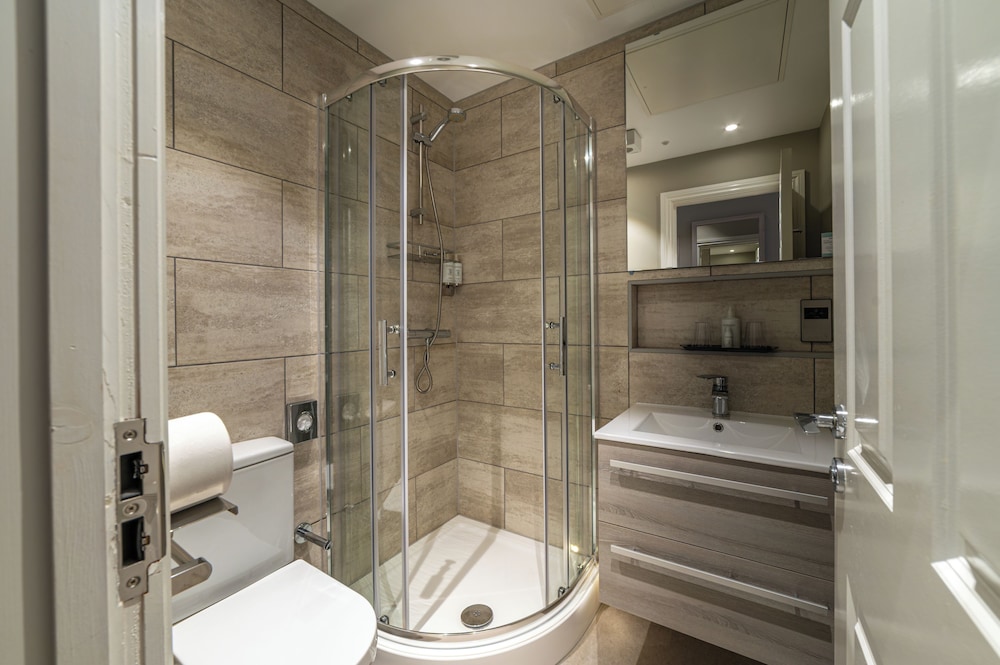 The Ro Hotel Windermere 50/50
