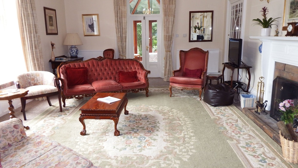 Whitchester Christian Guest House 27/50