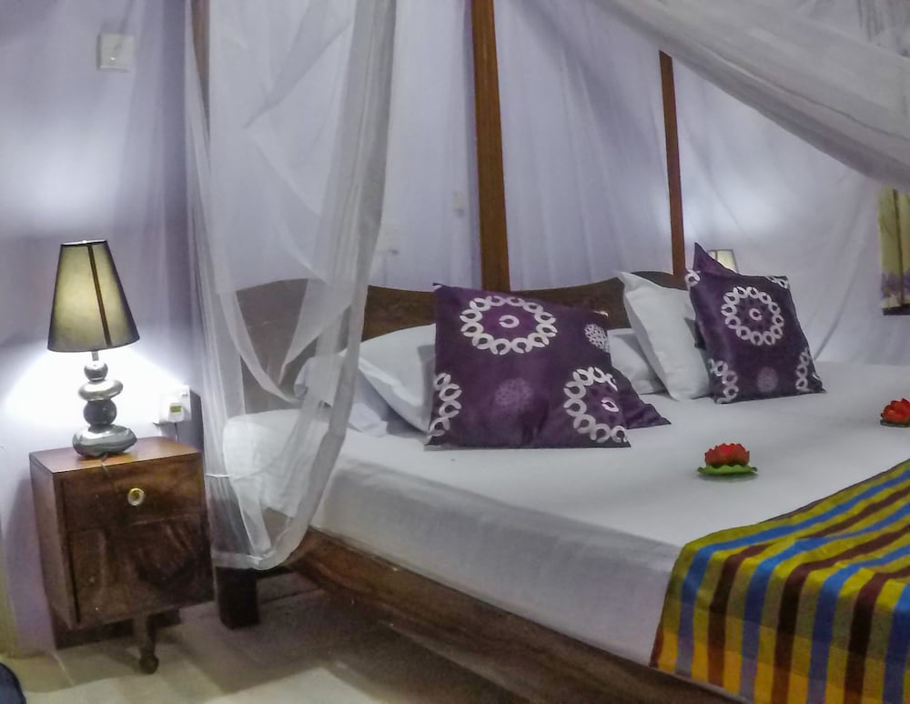 Mrs Wijenayake's Beach Haven Guest House photo5