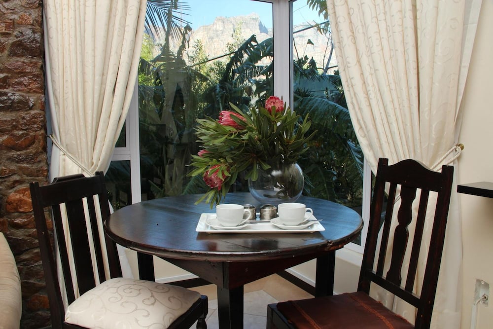 Lumley s Place Guesthouse 32/45