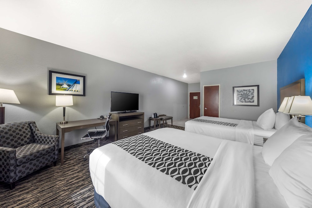 Standard, 2 Queen Beds