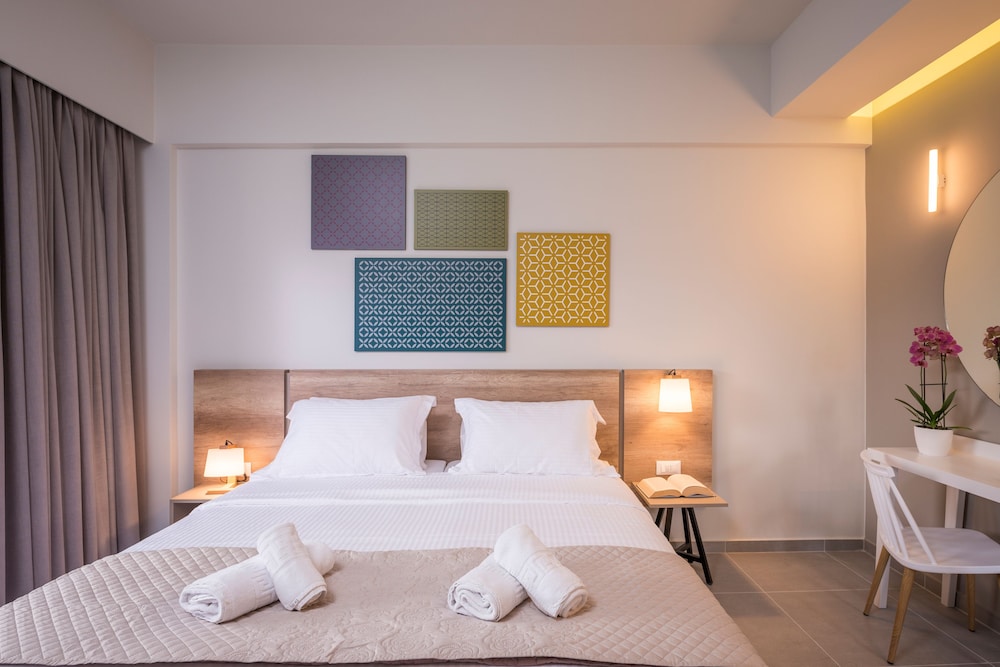 Irini Stalos Apartments 6/50