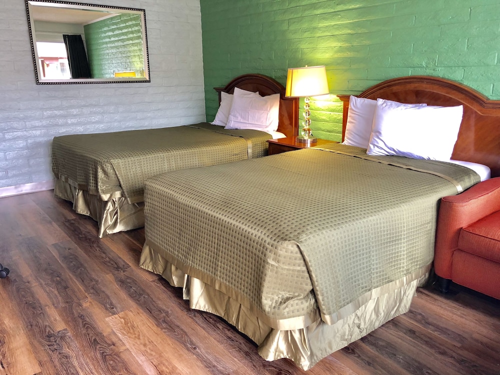Hitching Post Studios Inn 17/63