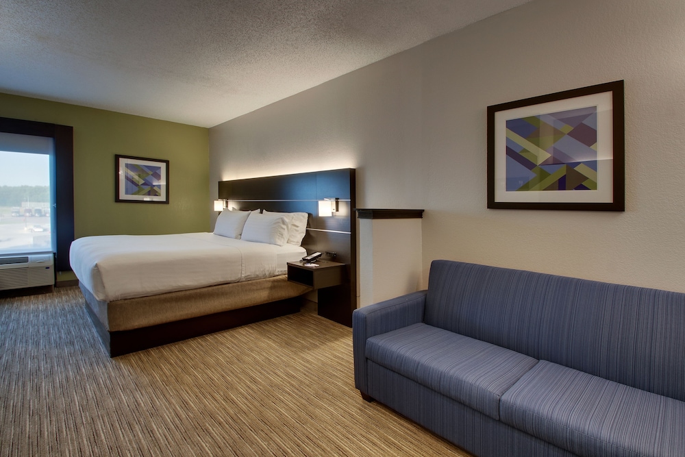 Holiday Inn Express Suites Lebanon 18/57
