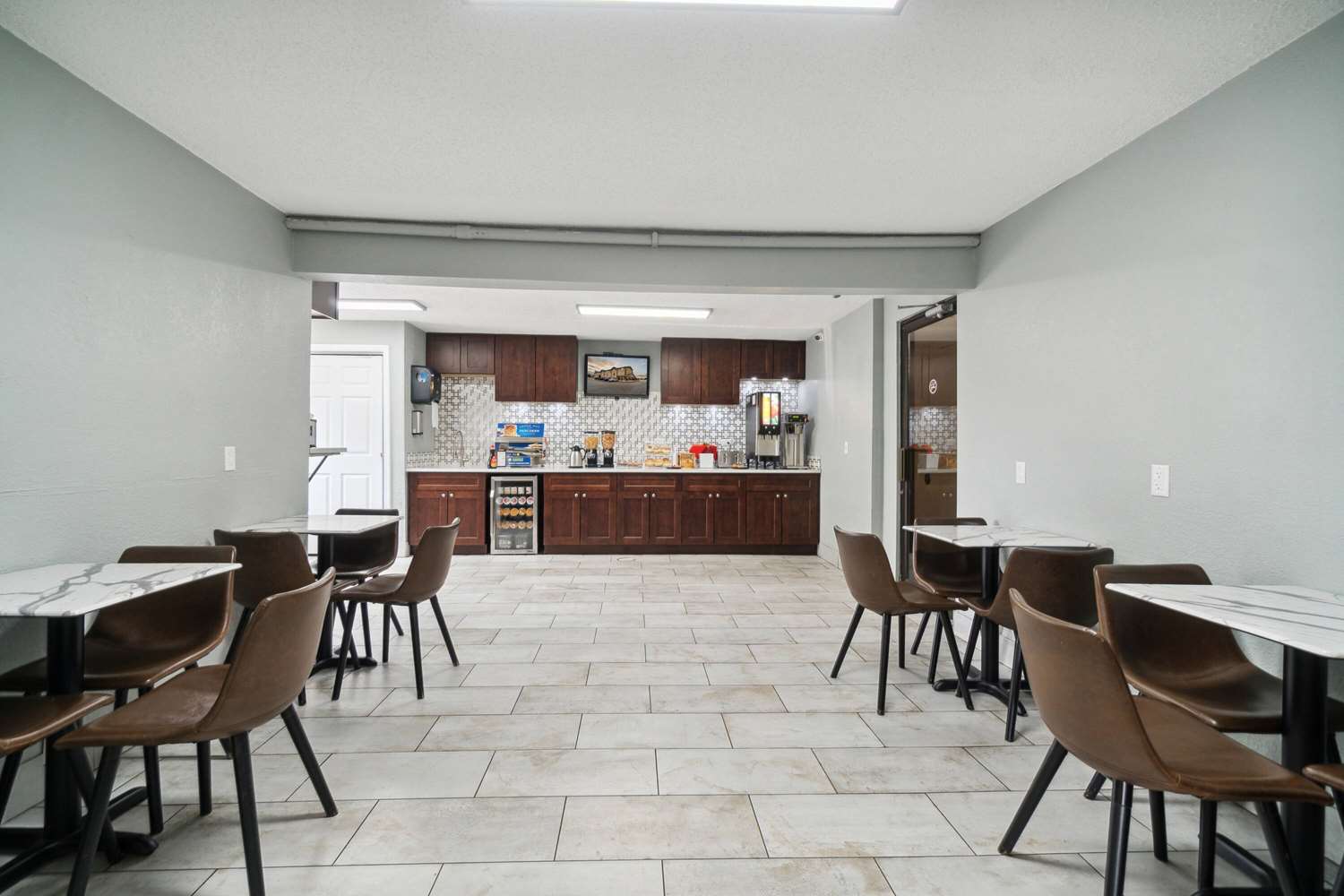 Super 8 By Wyndham Kenosha/Pleasant Prairie 18/29