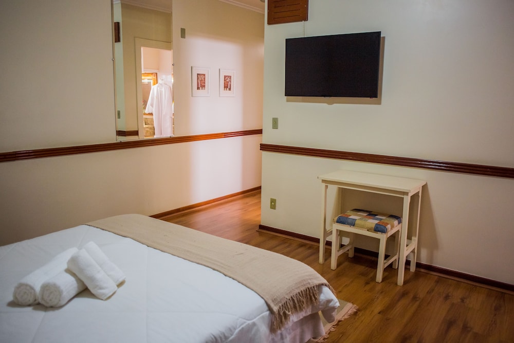 Hotel Marques 12/69