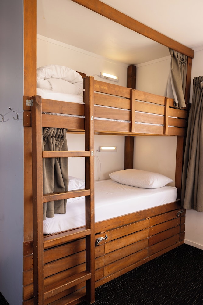 Mixed Dorm, 9 Beds
