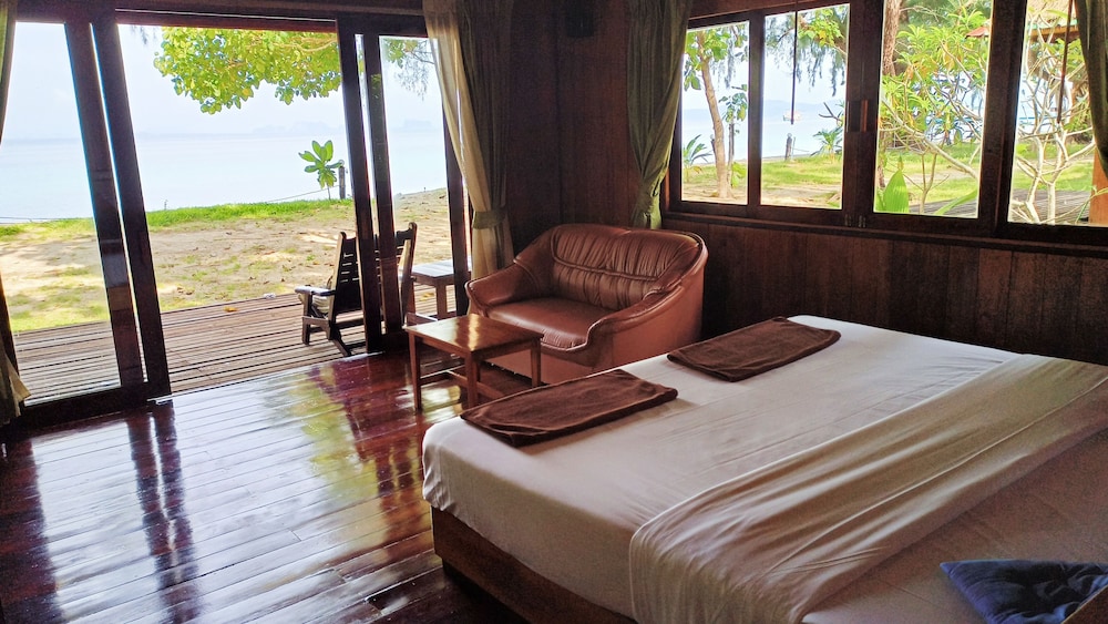 Kradan Beach Resort 17/48