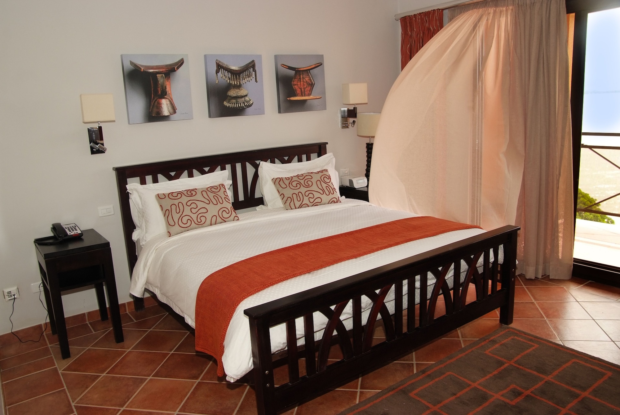 غرفة بسرير كوين بإطلالة على البحيرة، Haile Resort Hawassa 3/8