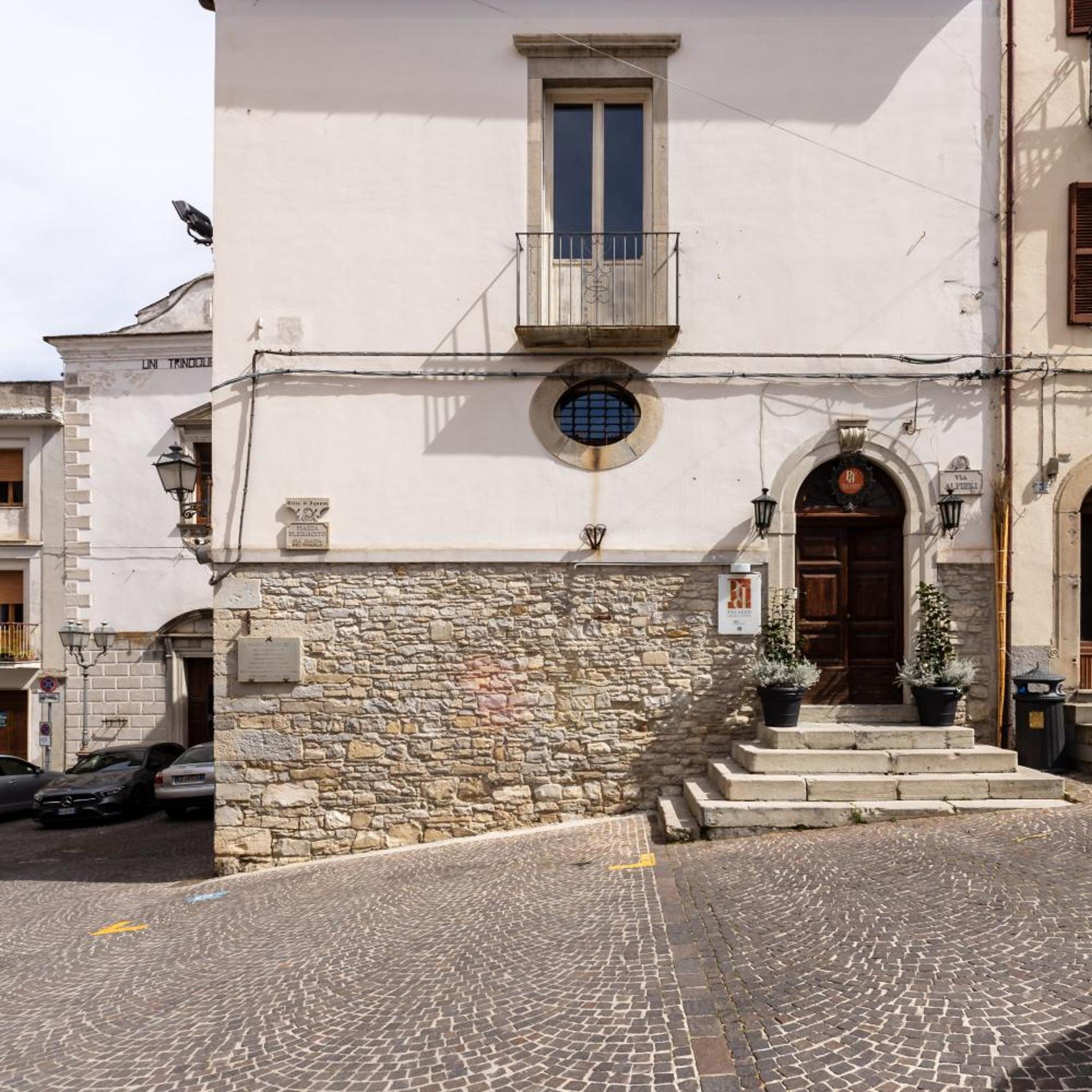 Palazzo Della Citta 43/50