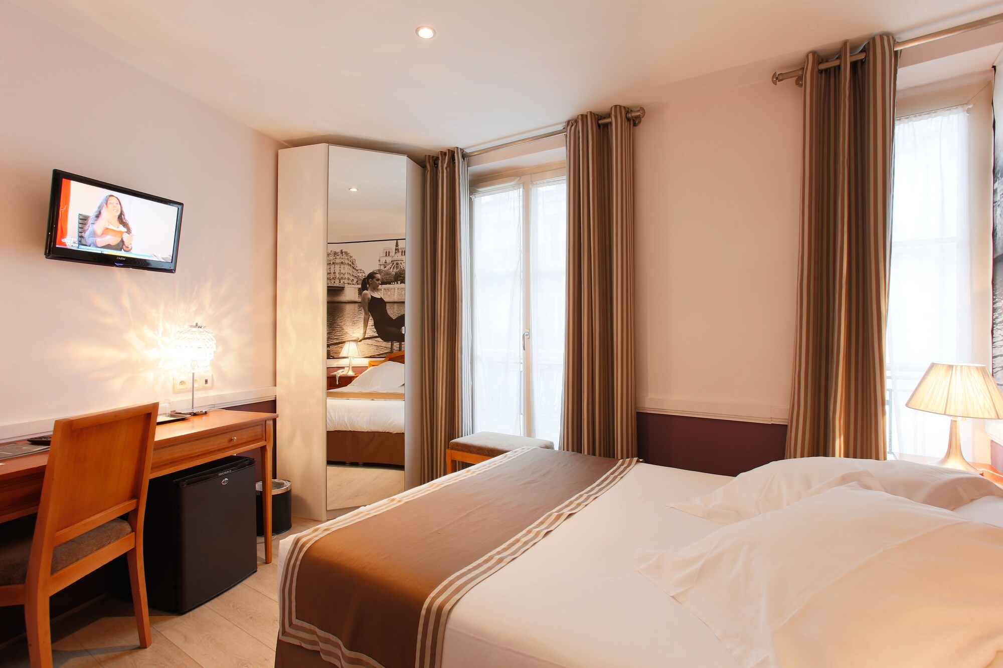 CLASSIC, CABANA, DOUBLE BED