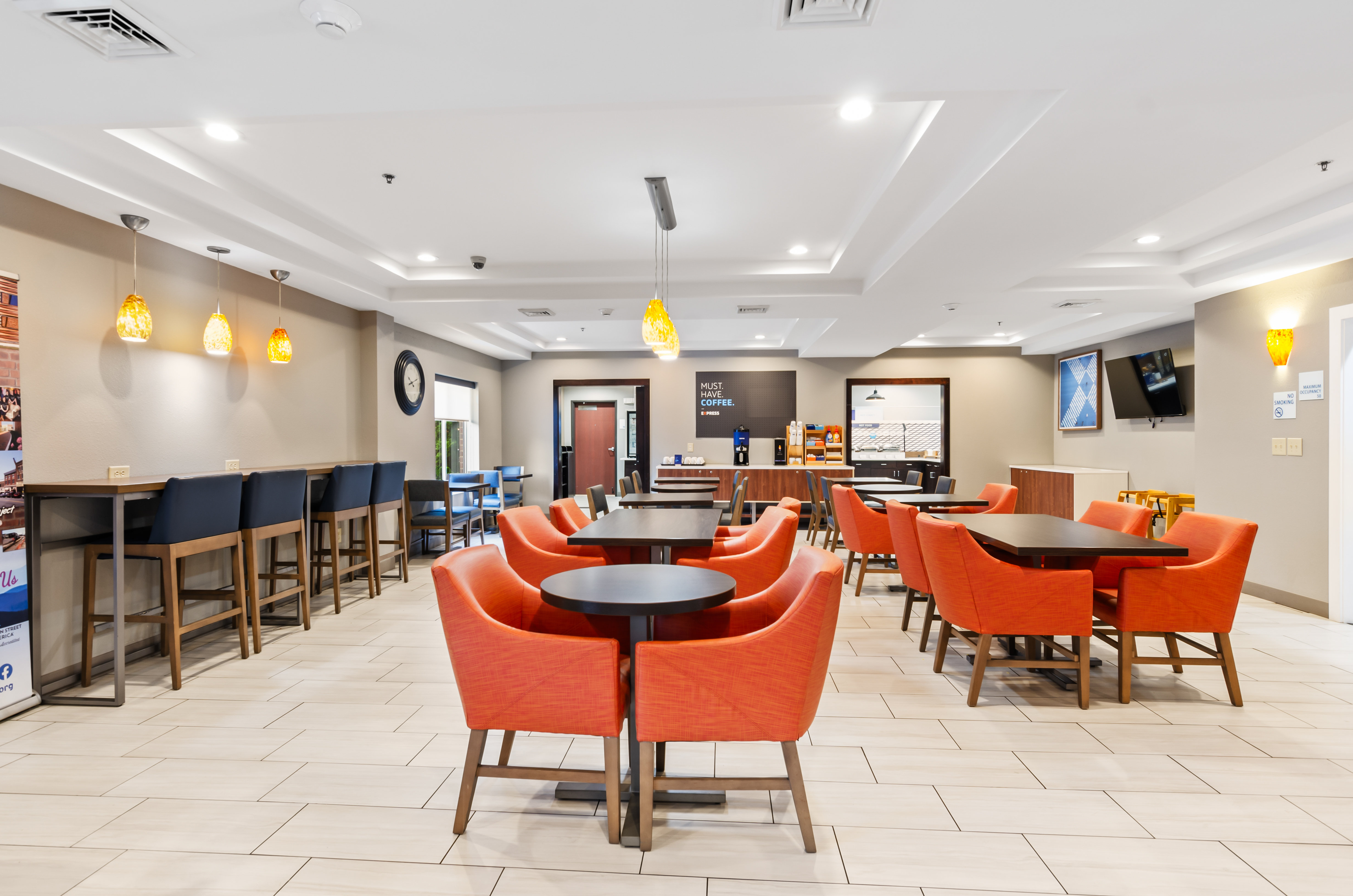 Holiday Inn Express Hotel And Suites Wytheville 45/74