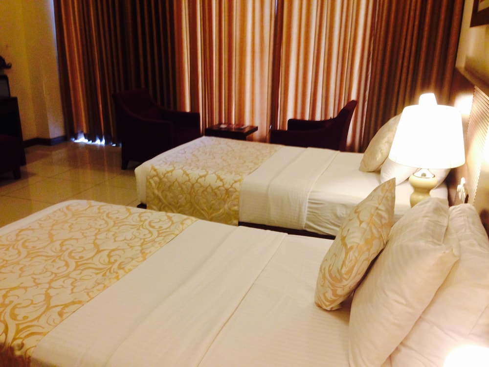 Mirage Colombo Hotel 25/81