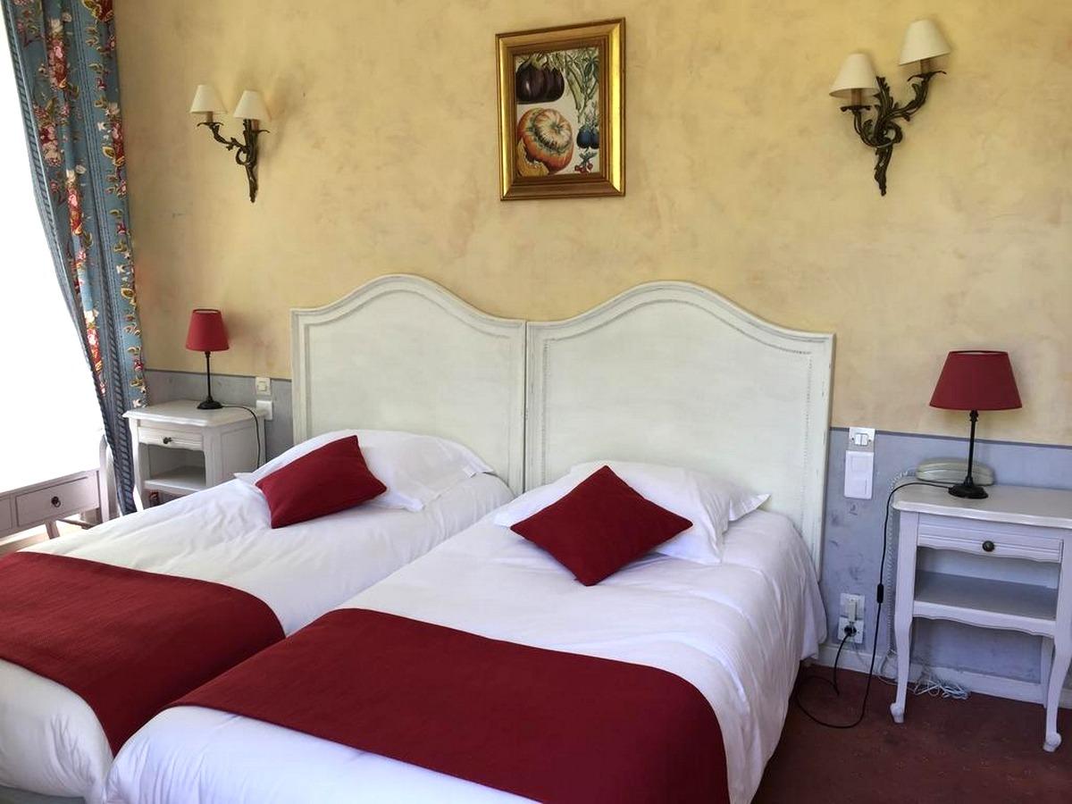 HOTEL L'HERMITAGE 2/20