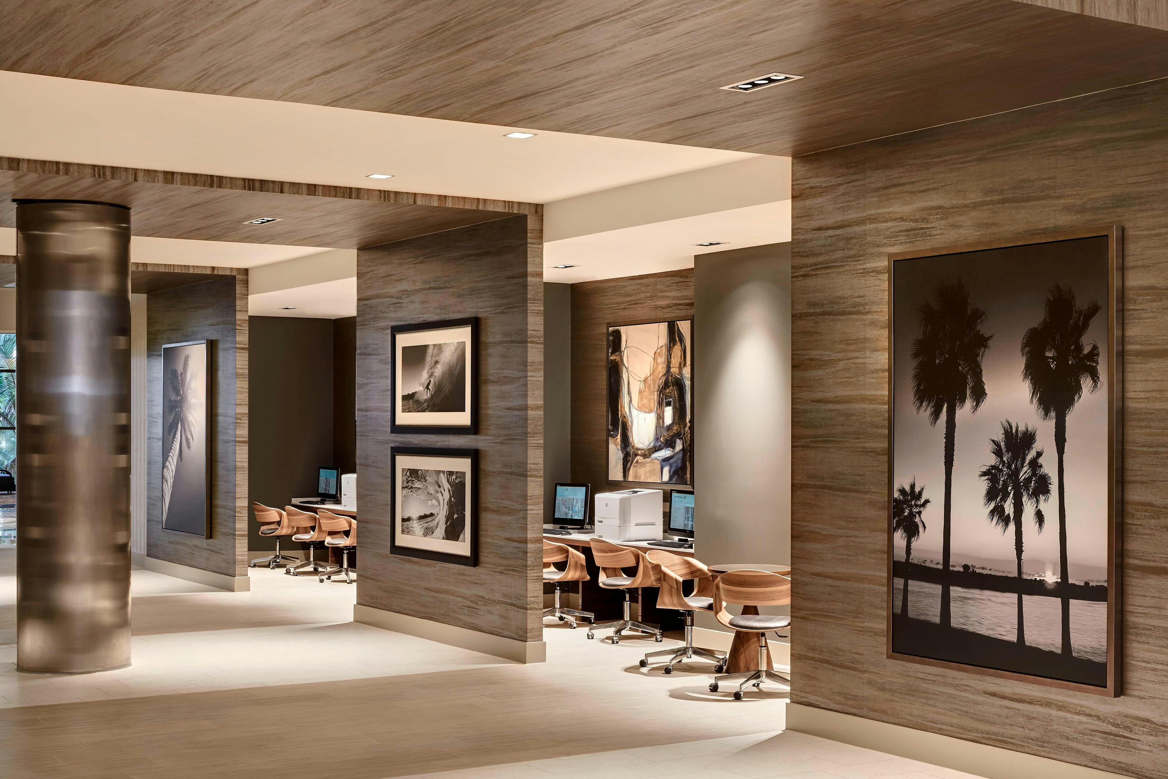 Marriott Marquis San Diego Marina 33/79