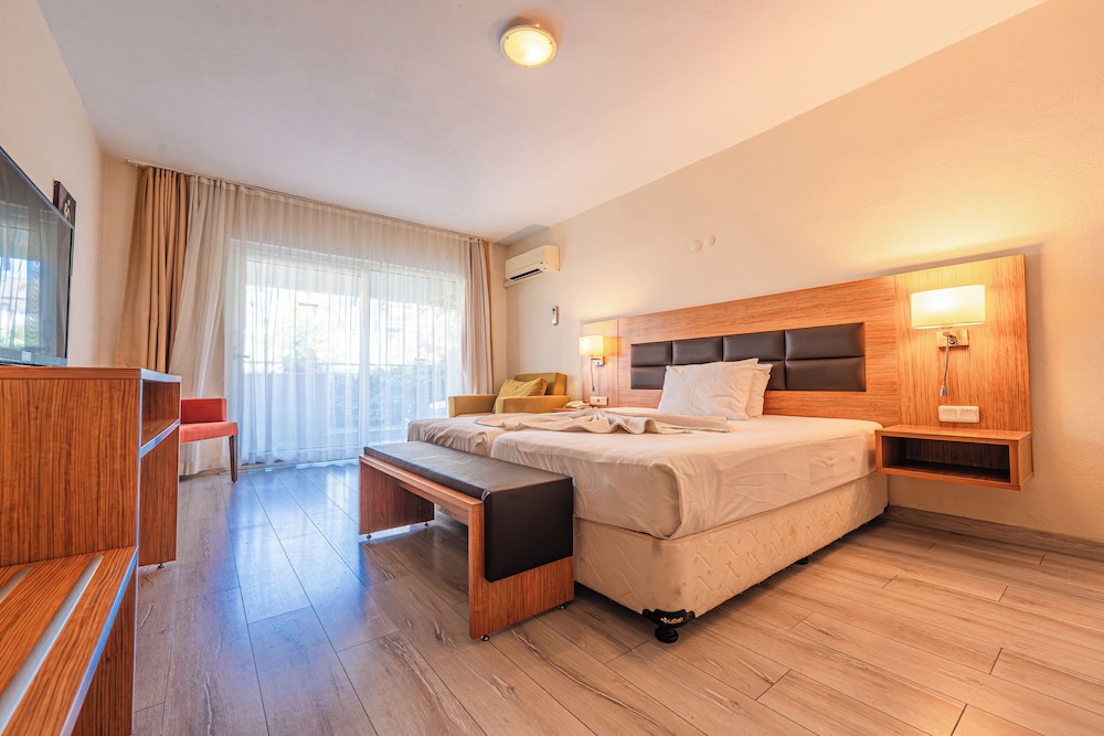 Begonville Hotel 14/50