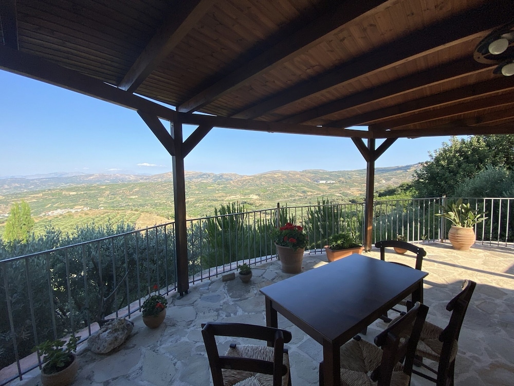 Villa Daskalogianni 12/37