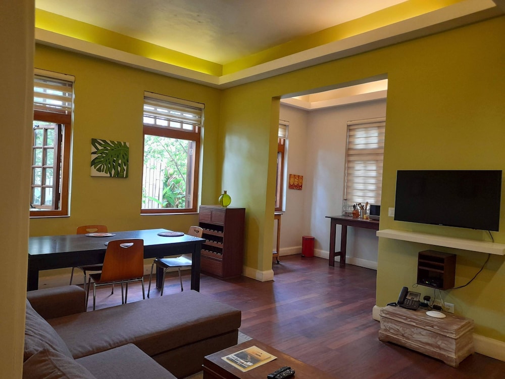Olma Colonial Suites 34/66