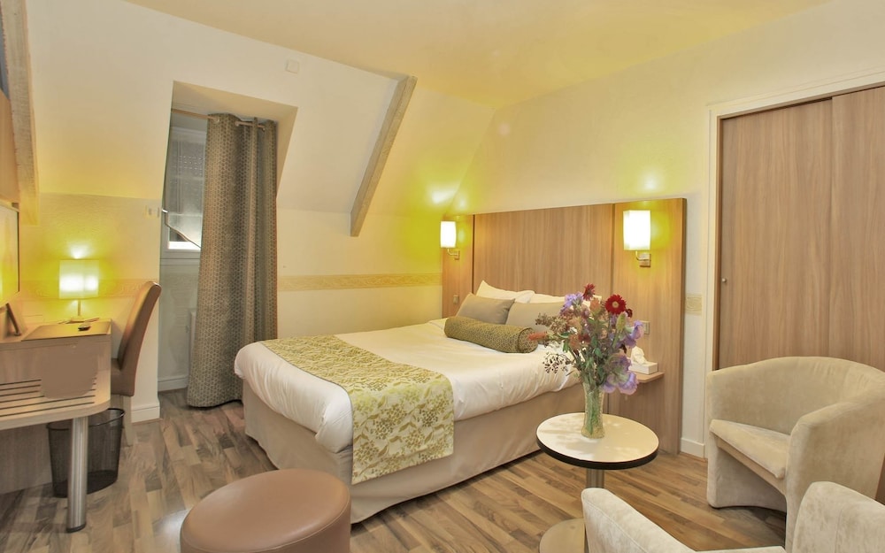 HOSTELLERIE DU CAUSSE 16/31