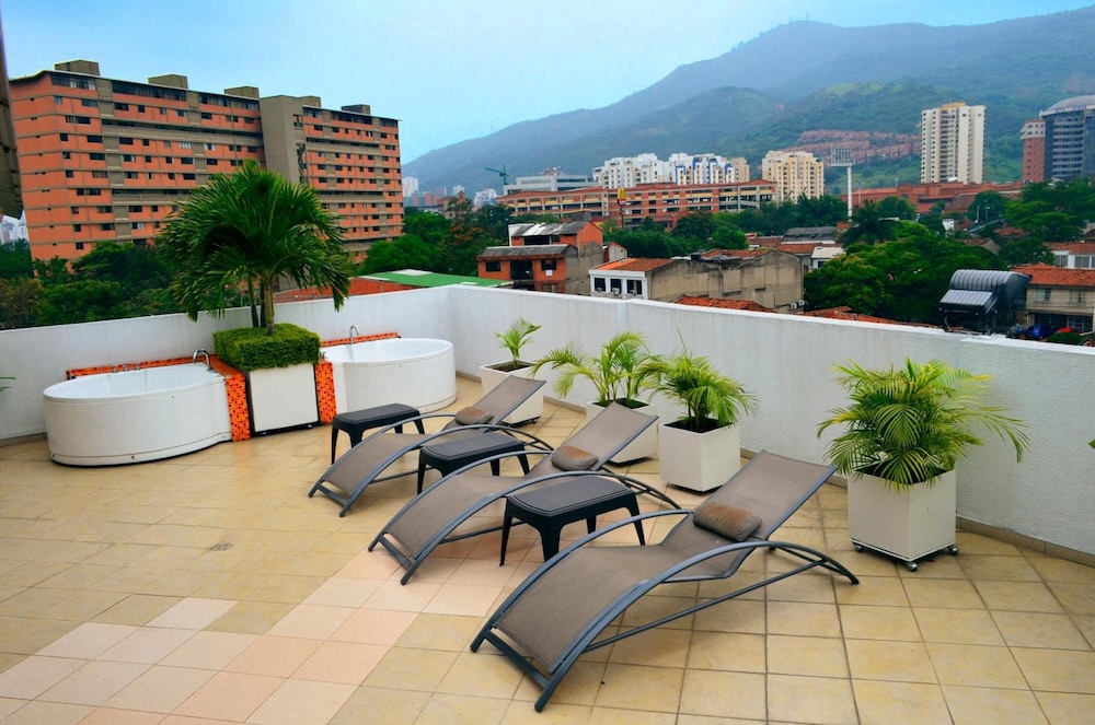 Hotel MS Chipichape Plus 45/59