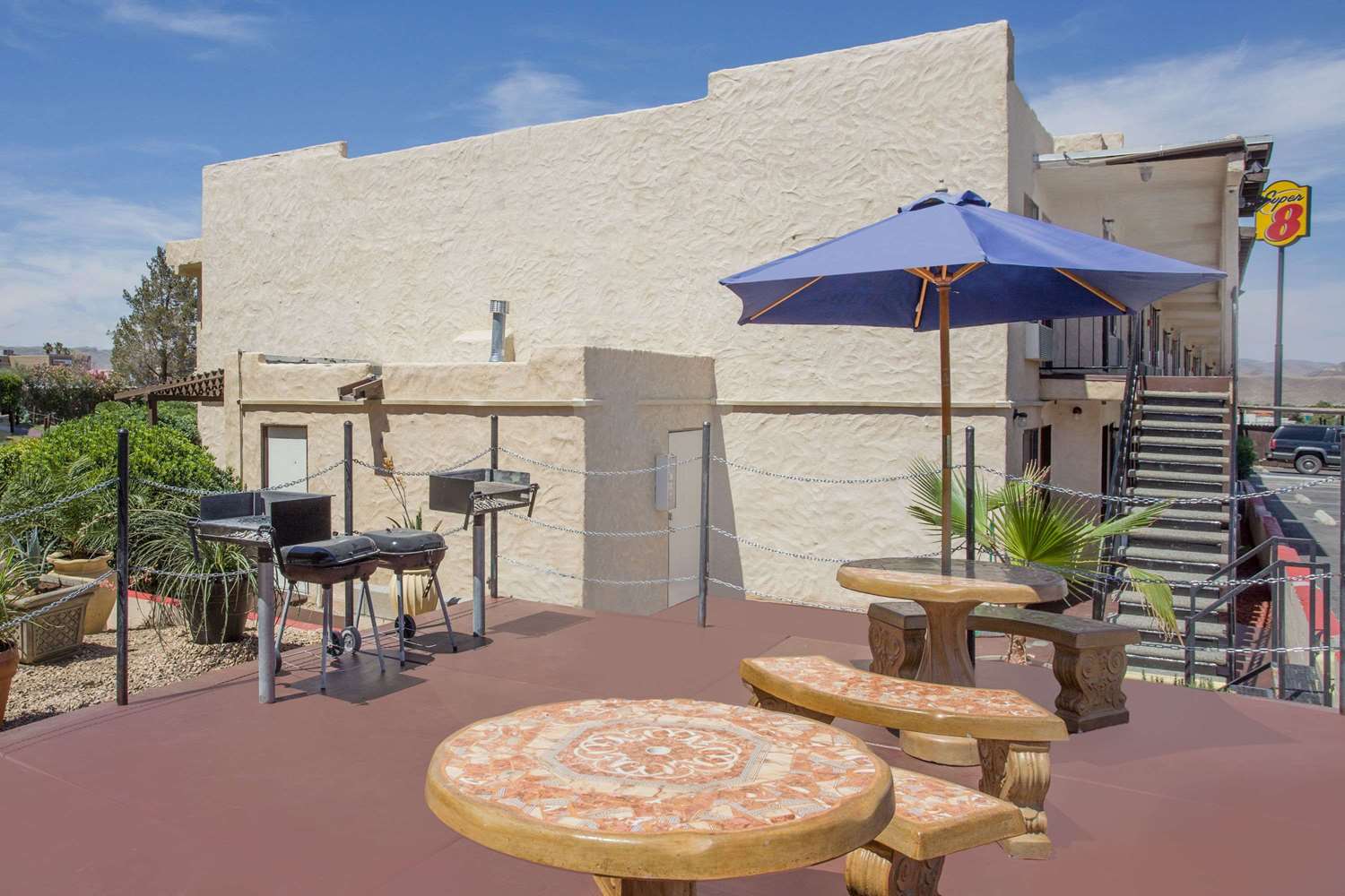 Super 8 By Wyndham Barstow 7/11