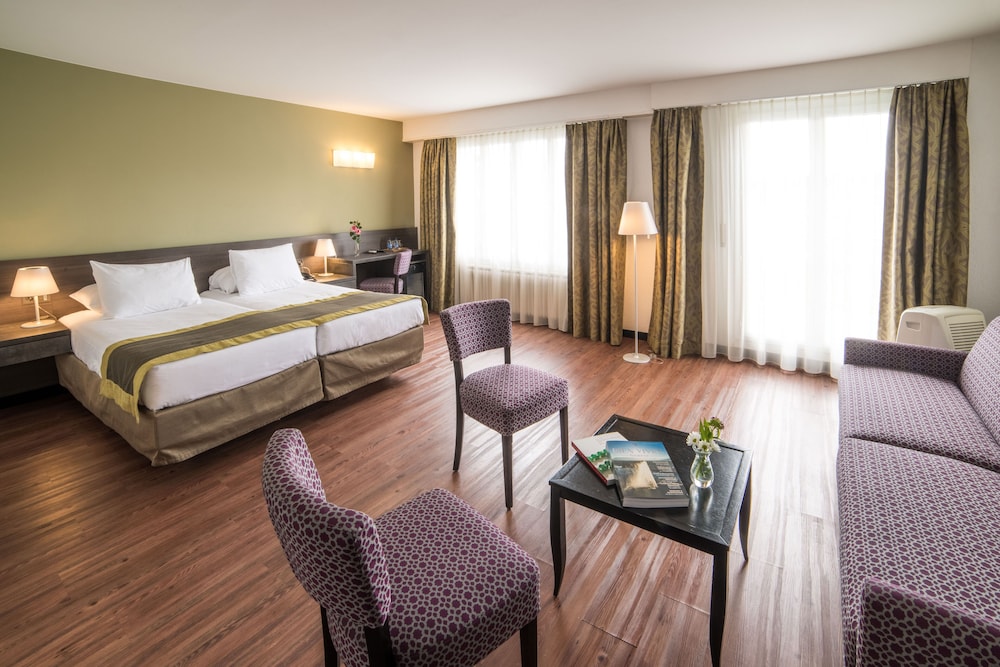 COMFORT, SUITE, BALCONY