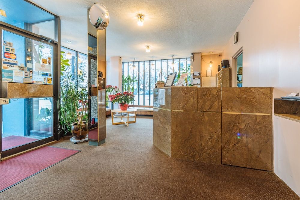 English Bay Hotel 8/62