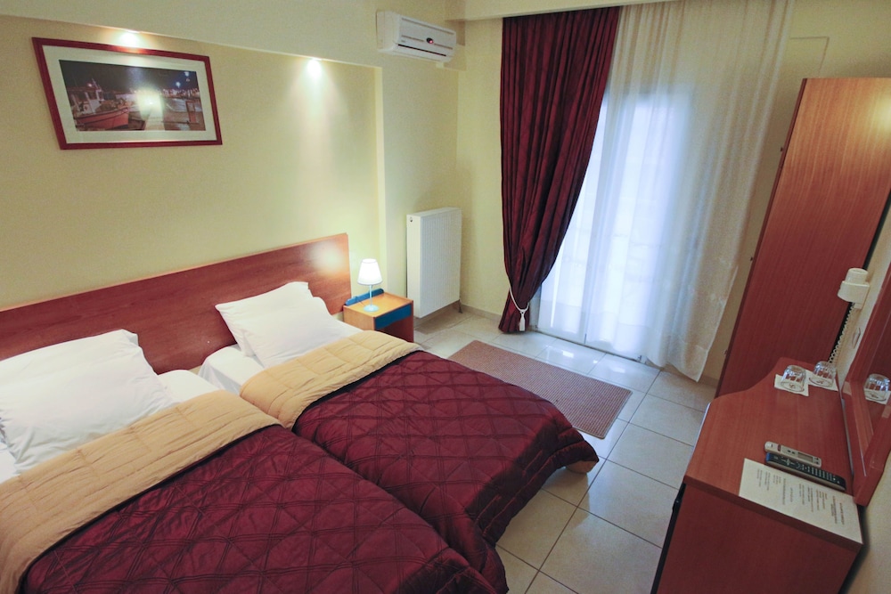 ALEXIOU HOTEL 15/42